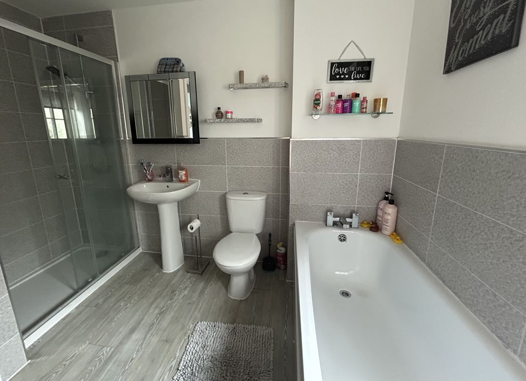 Headley Meadow Shortstown